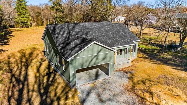 125 Albertson Road, Thomasville, NC 27360