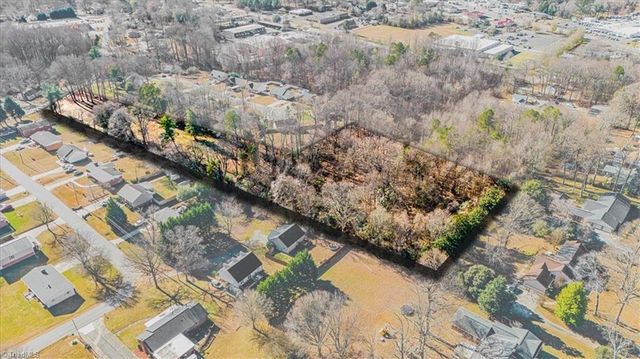 125 Albertson Road, Thomasville, NC 27360