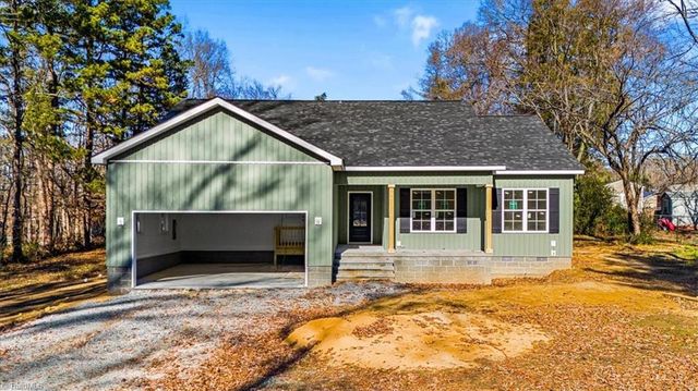 125 Albertson Road, Thomasville, NC 27360