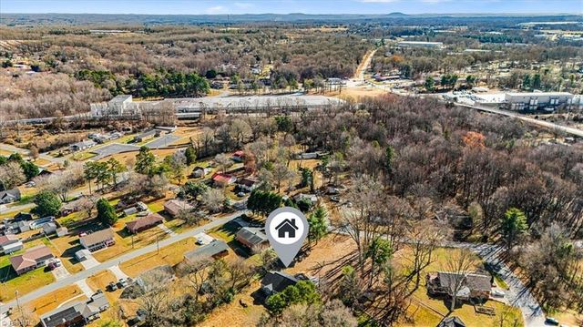 125 Albertson Road, Thomasville, NC 27360