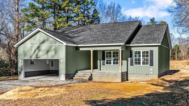 125 Albertson Road, Thomasville, NC 27360