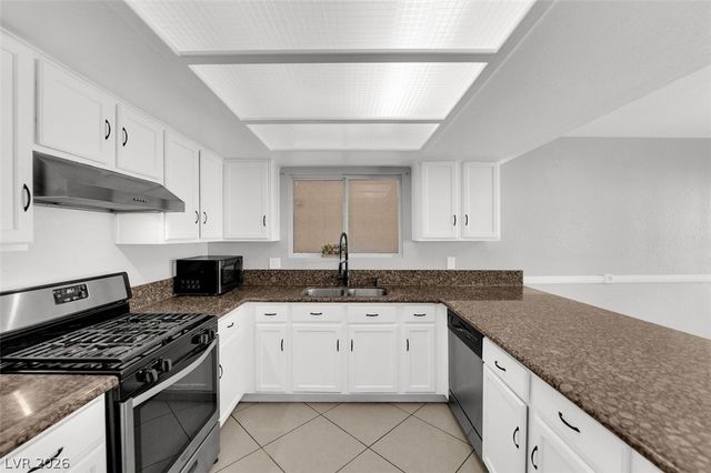 1421 Bellglen Drive, Las Vegas, NV 89128