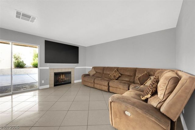 1421 Bellglen Drive, Las Vegas, NV 89128