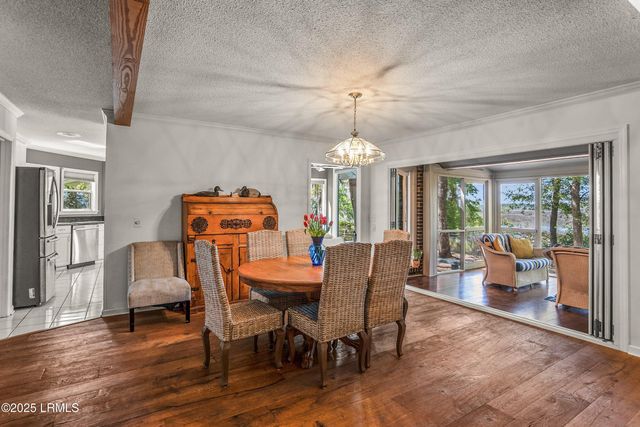 23 Tuscarora Avenue, Beaufort, SC 29907