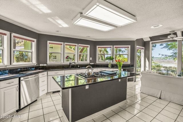 23 Tuscarora Avenue, Beaufort, SC 29907