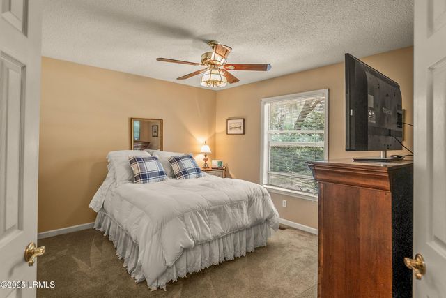 23 Tuscarora Avenue, Beaufort, SC 29907