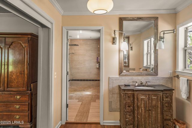 23 Tuscarora Avenue, Beaufort, SC 29907