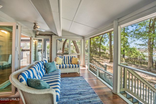 23 Tuscarora Avenue, Beaufort, SC 29907