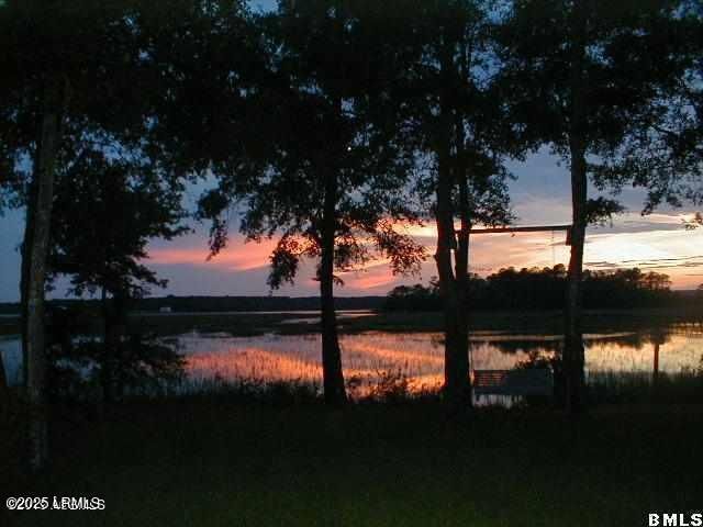 23 Tuscarora Avenue, Beaufort, SC 29907