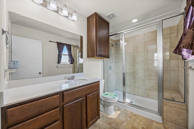 250 Twisted Oaks LN, Buda, TX 78610