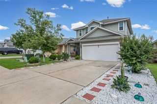 250 Twisted Oaks LN, Buda, TX 78610