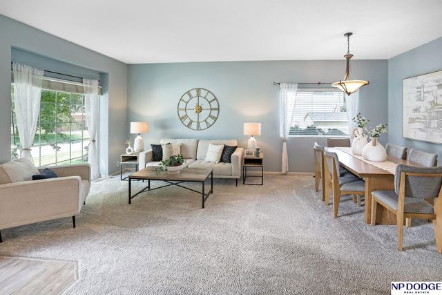 1709 Diane Street, Papillion, NE 68046