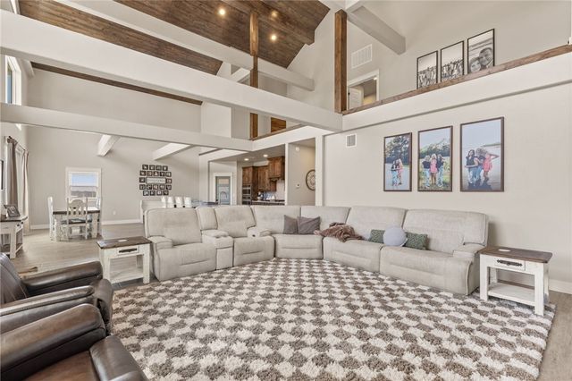 13917 HWY 82, Tahlequah, OK 74464