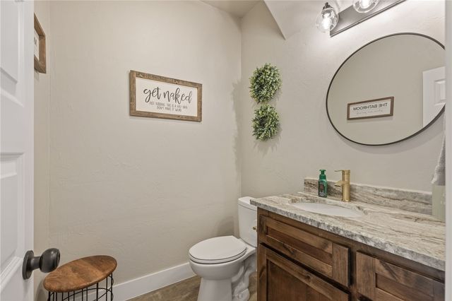 13917 HWY 82, Tahlequah, OK 74464