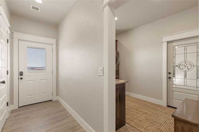 13917 HWY 82, Tahlequah, OK 74464