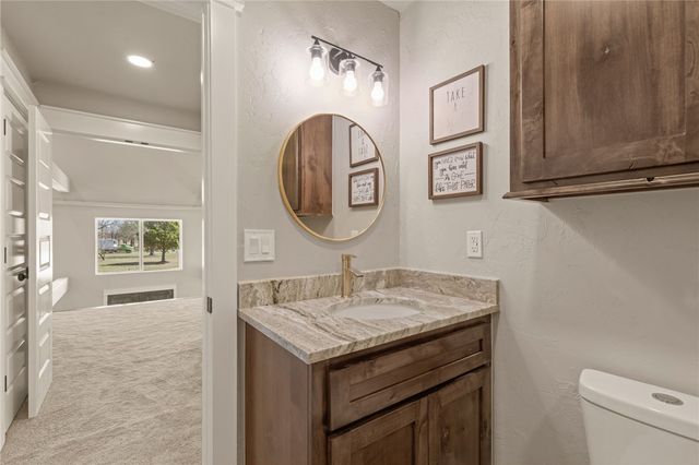 13917 HWY 82, Tahlequah, OK 74464