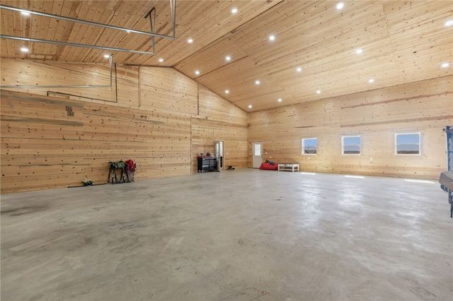 13917 HWY 82, Tahlequah, OK 74464