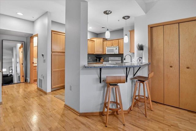 8242 Starr Grass Drive, Madison, WI 53719