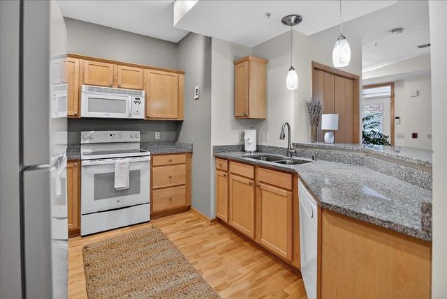 8242 Starr Grass Drive, Madison, WI 53719