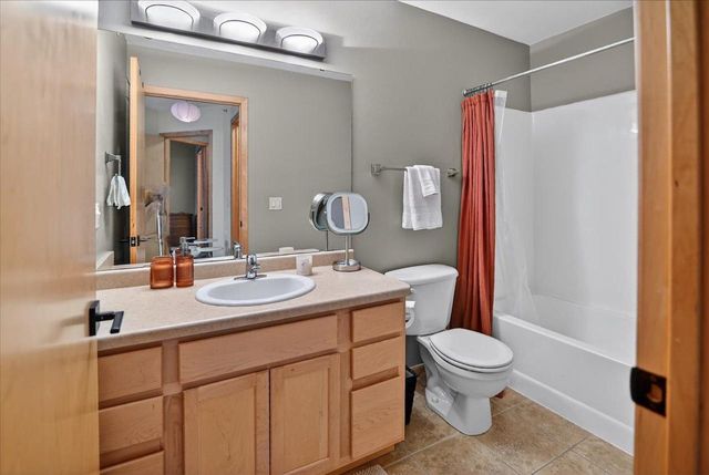 8242 Starr Grass Drive, Madison, WI 53719