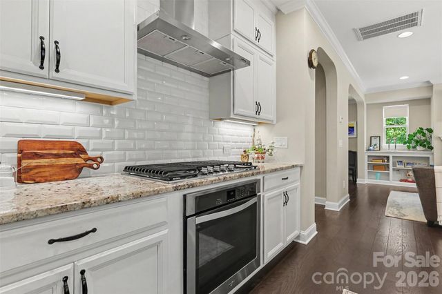 9014 Manor Oak Court, Charlotte, NC 28277