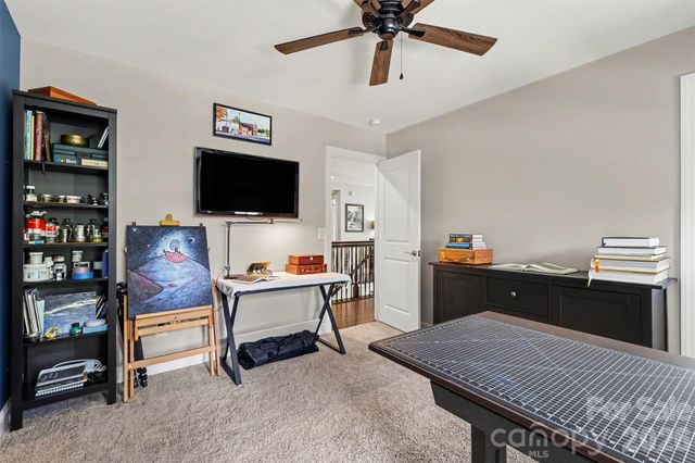 9014 Manor Oak Court, Charlotte, NC 28277
