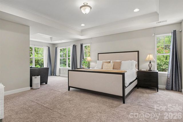 9014 Manor Oak Court, Charlotte, NC 28277