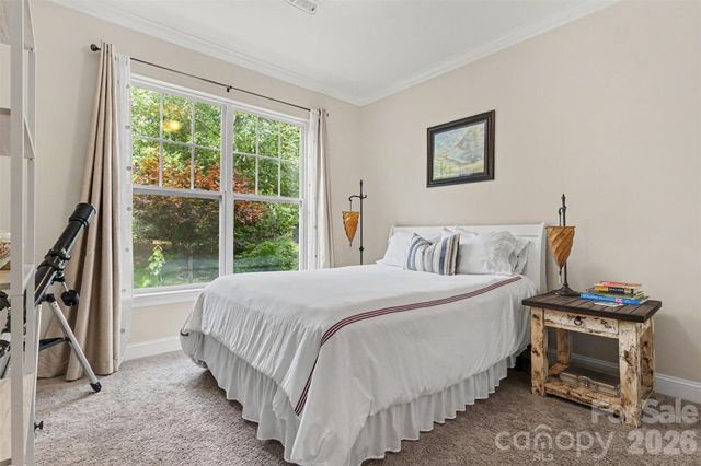9014 Manor Oak Court, Charlotte, NC 28277