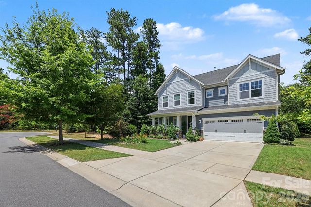 9014 Manor Oak Court, Charlotte, NC 28277