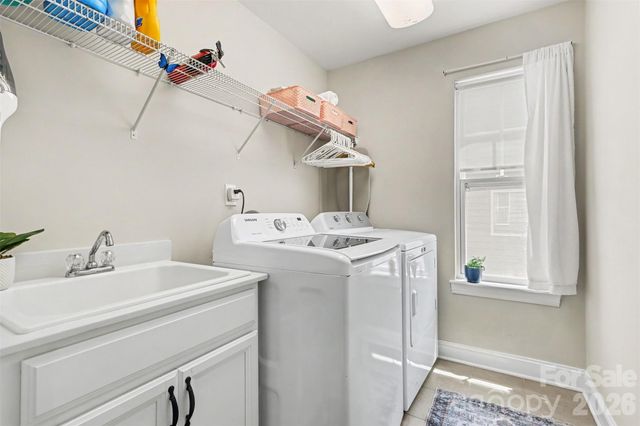 9014 Manor Oak Court, Charlotte, NC 28277