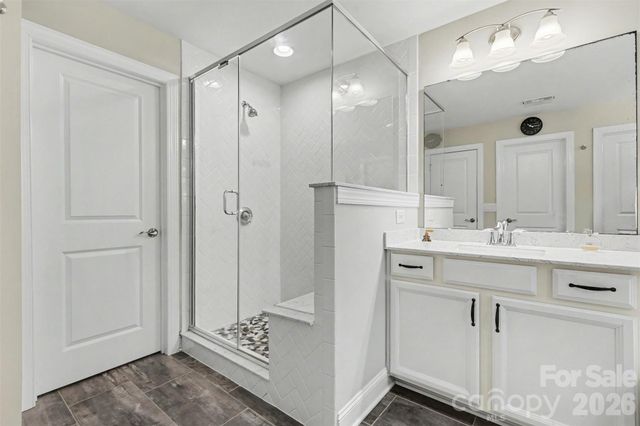 9014 Manor Oak Court, Charlotte, NC 28277