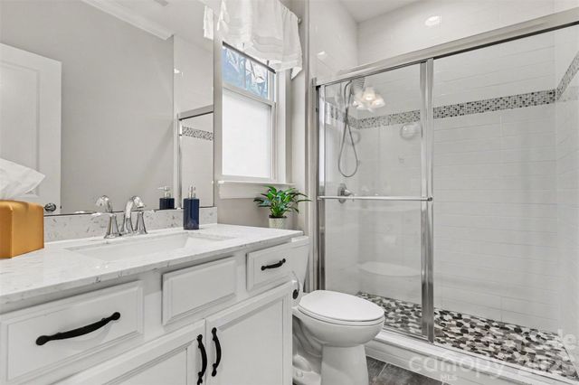 9014 Manor Oak Court, Charlotte, NC 28277