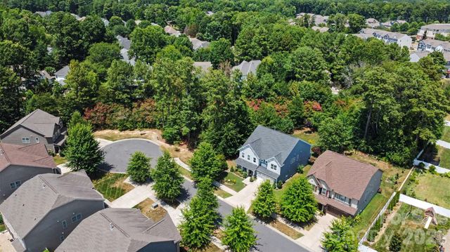 9014 Manor Oak Court, Charlotte, NC 28277