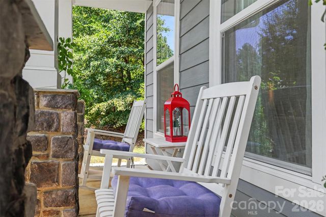 9014 Manor Oak Court, Charlotte, NC 28277