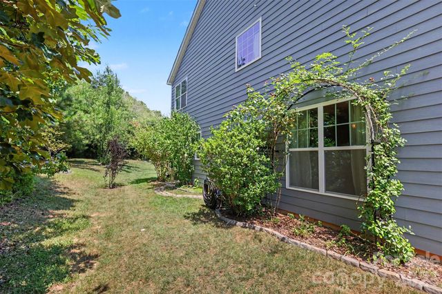 9014 Manor Oak Court, Charlotte, NC 28277