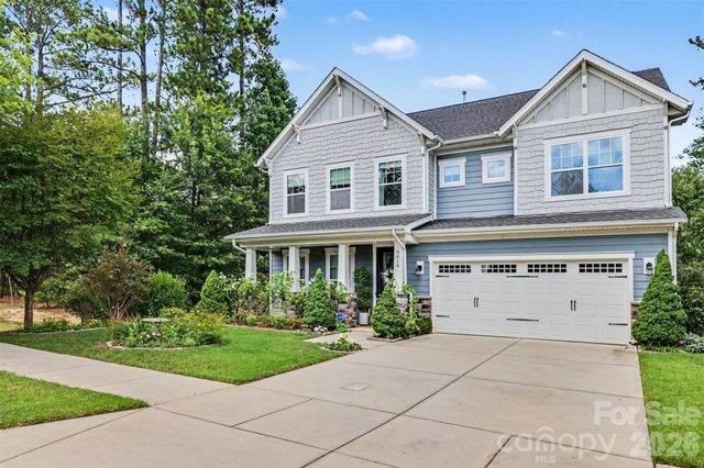9014 Manor Oak Court, Charlotte, NC 28277