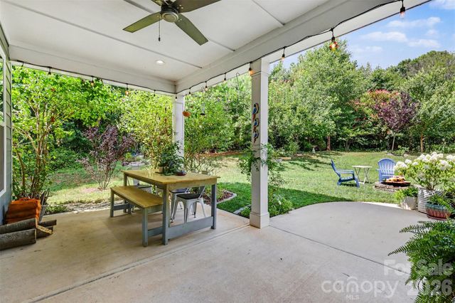 9014 Manor Oak Court, Charlotte, NC 28277