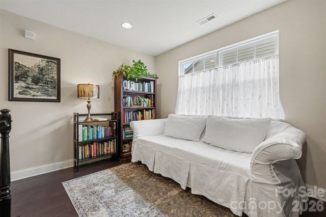 9014 Manor Oak Court, Charlotte, NC 28277