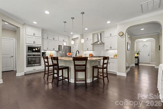 9014 Manor Oak Court, Charlotte, NC 28277