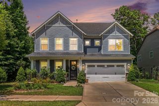9014 Manor Oak Court, Charlotte, NC 28277