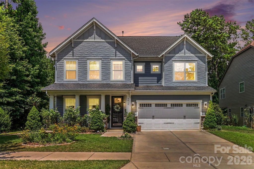 9014 Manor Oak Court, Charlotte, NC 28277