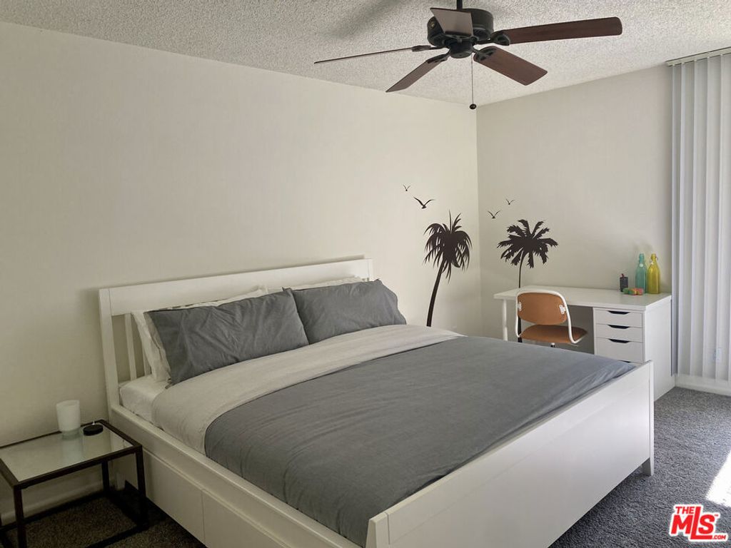 Image 13 of property listing at 1655 E Palm Canyon Drive 318, Palm Springs, CA 92264