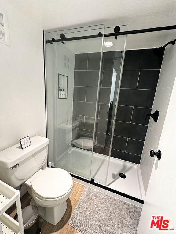 Image 18 of property listing at 1655 E Palm Canyon Drive 318, Palm Springs, CA 92264