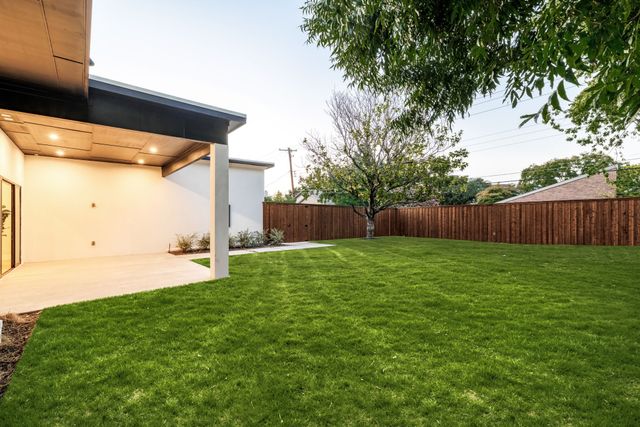 5525 Charlestown Drive, Dallas, TX 75230