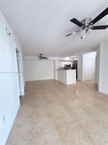 711 SW 111th Way 202, Pembroke Pines, FL 33025