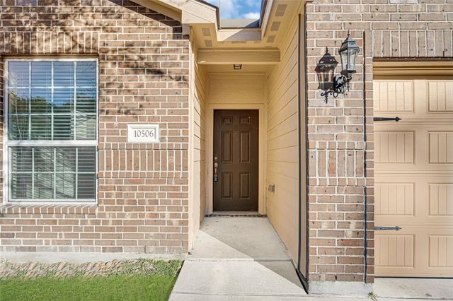 10506 Pine Landing Drive, Houston, TX 77088
