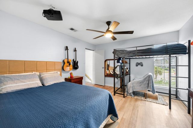 3506 Cove View Boulevard 102, Galveston, TX 77554