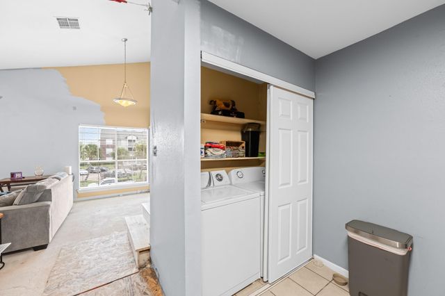 3506 Cove View Boulevard 102, Galveston, TX 77554