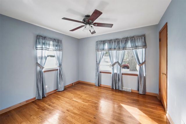 3913 30th Street, Des Moines, IA 50310