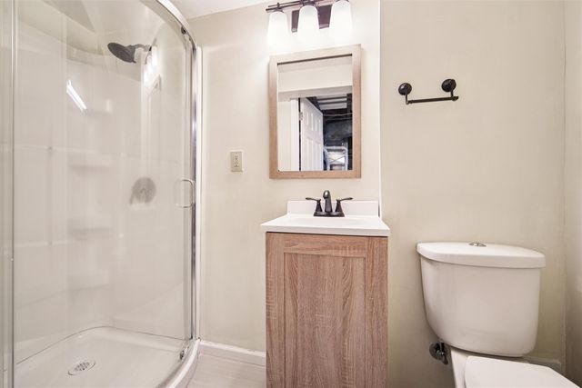 3913 30th Street, Des Moines, IA 50310